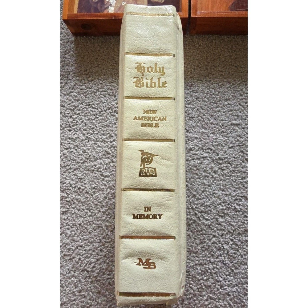 Memorial Edition Holy Bible (Catholic Edition) with Wooden Case - Picture 8 of 8